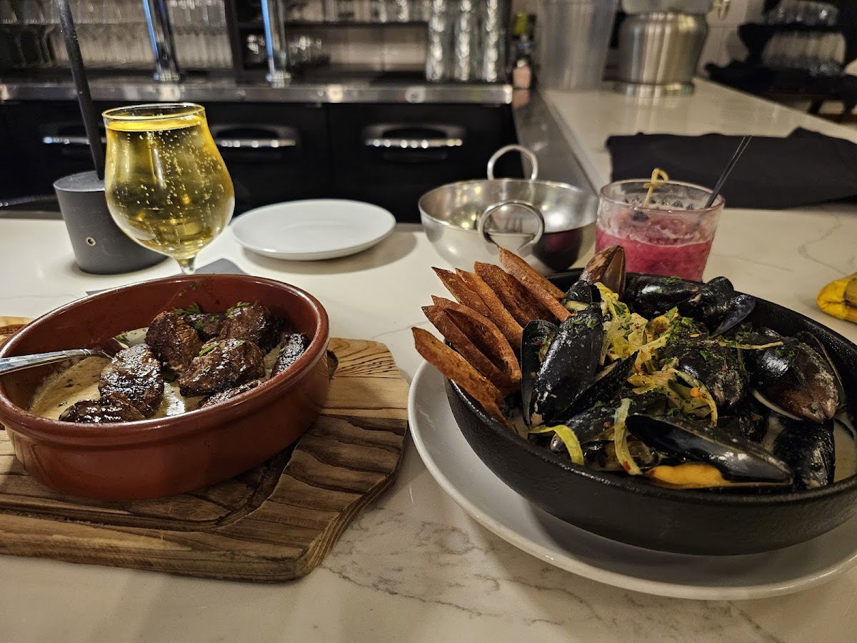 Eatóri Detroit Photos 2